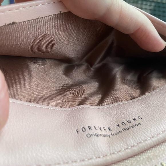 NWOT FOREVER YOUNG ZIP WALLET - Picture 10 of 10